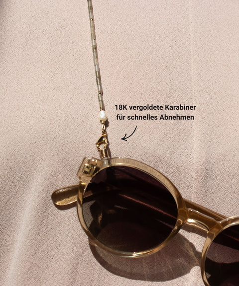 Brillenkette aus grauem Labradorit, Süßwasserperle & Gold