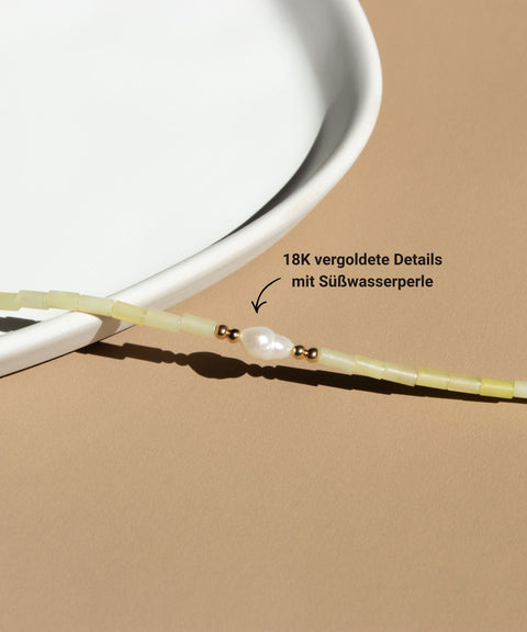 Brillenkette aus Zitronen Jade, Süßwasserperle & Gold