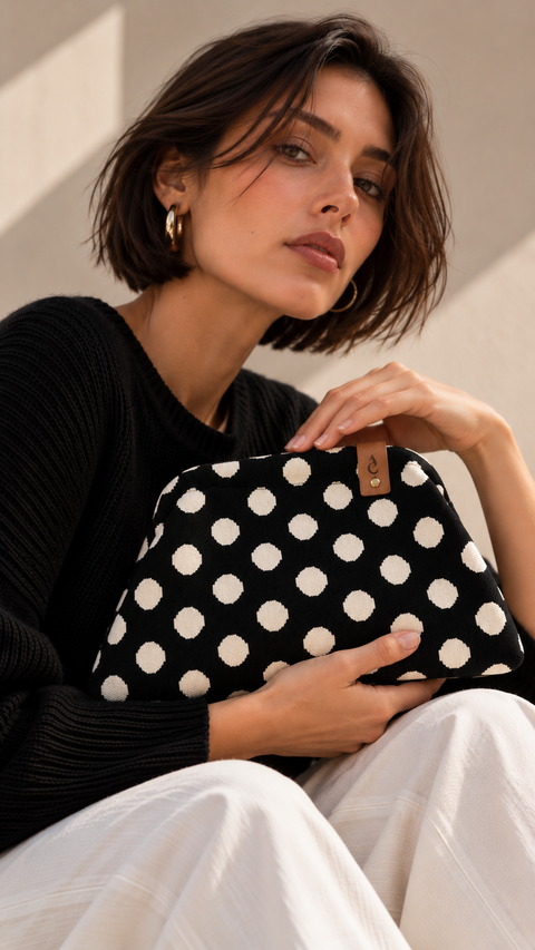 MIO Clutch Weiß-Schwarz Punkte