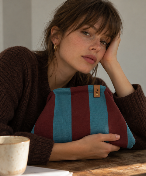 MIO Clutch Blau-Bordeaux gestreift