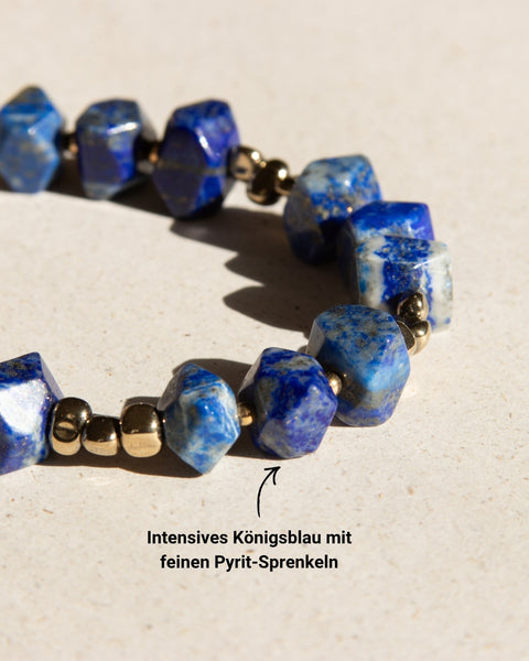 Kurze Handykette mit Lapislazuli – Für Stärke & Fokus