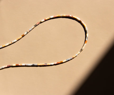 Brillenkette aus Crazy Agate & Gold