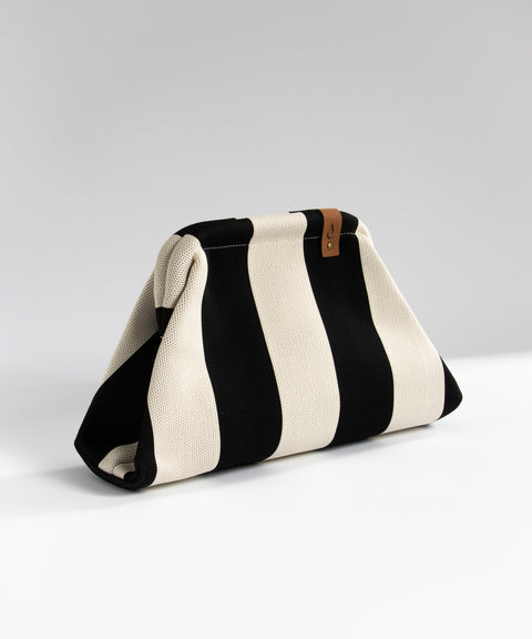 MIO Clutch Schwarz-Weiß gestreift