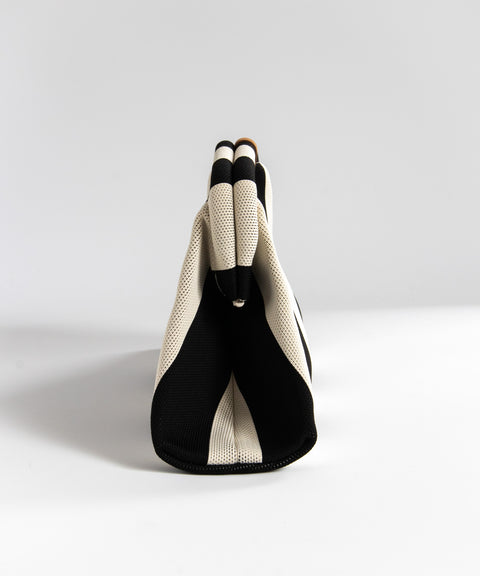 MIO Clutch Schwarz-Weiß gestreift