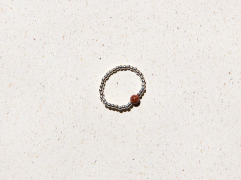Ring mit rotem Sandstein & 925 Silberperlen, Ayla Ring