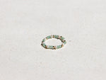 Ring mit grünem Aventurin und Süsswasserperlen, Halo Ring