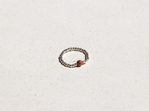 Ring mit rotem Sandstein & 925 Silberperlen, Ayla Ring