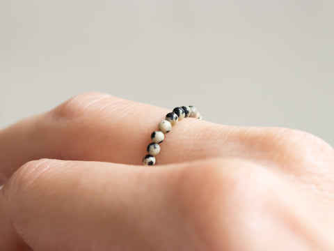 Ring mit Dalmatiner Jaspis Perlen, Naira Ring