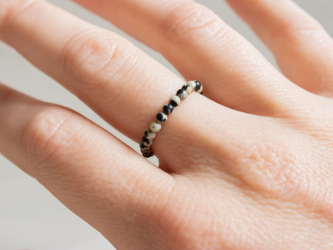 Ring mit Dalmatiner Jaspis Perlen, Naira Ring