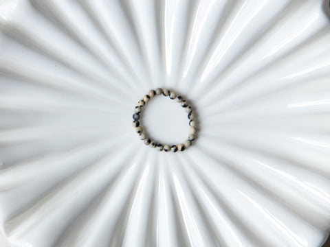 Ring mit Dalmatiner Jaspis Perlen, Naira Ring
