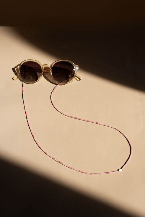 Brillenkette aus Rhodochrosit, Süßwasserperle & Gold