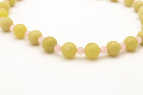 Halskette aus Naturstein Perlen Zitronen Chalcedon mit 18K vergoldetem Verschluss Halsschmuck für Damen, Handmade von eilenna
