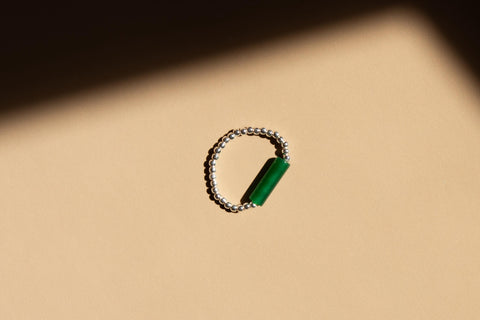 Ring mit grünem Achat & 925 Silberperlen, Elastischer Perlen Ring, Geschenk Frauen, Taya Ring