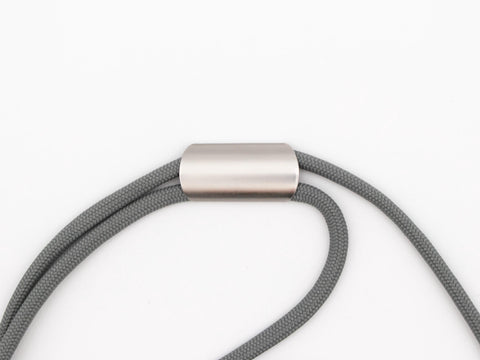 Handykette universal mit Karabiner und Adapter, Kordel in PEPPELSTONE mit Roségold oder Silber, handmade von eilenna