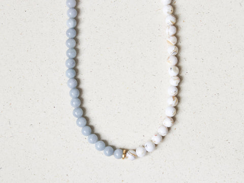 Chalcedon & Muschelsediment Halskette, Blau Weiße Naturstein Kette, 18K Vergoldet, Handmade Schmuck eilenna