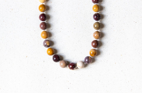 Halskette Mookait Damen, bunte Edelstein Kette, Naturstein Perlen 18K Vergoldet, Handgemacht von eilenna
