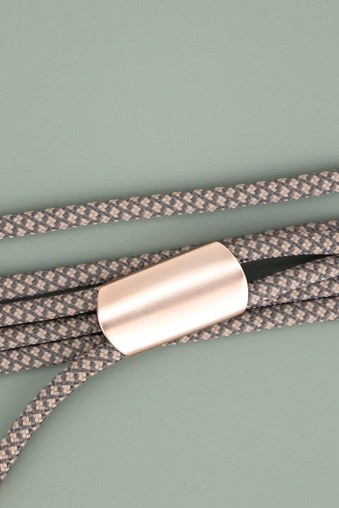 eilenna Wechselbare Handykette und Hülle in SAGE mit Kordel OAT